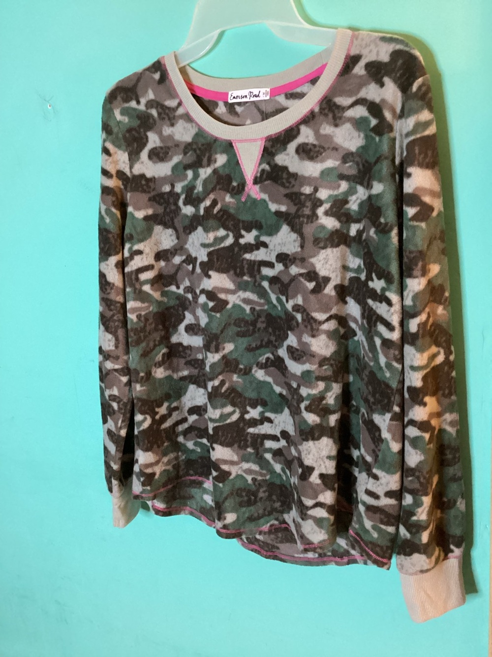 Emerson Road Camo Fleece Lounge Top NWT Size Medium